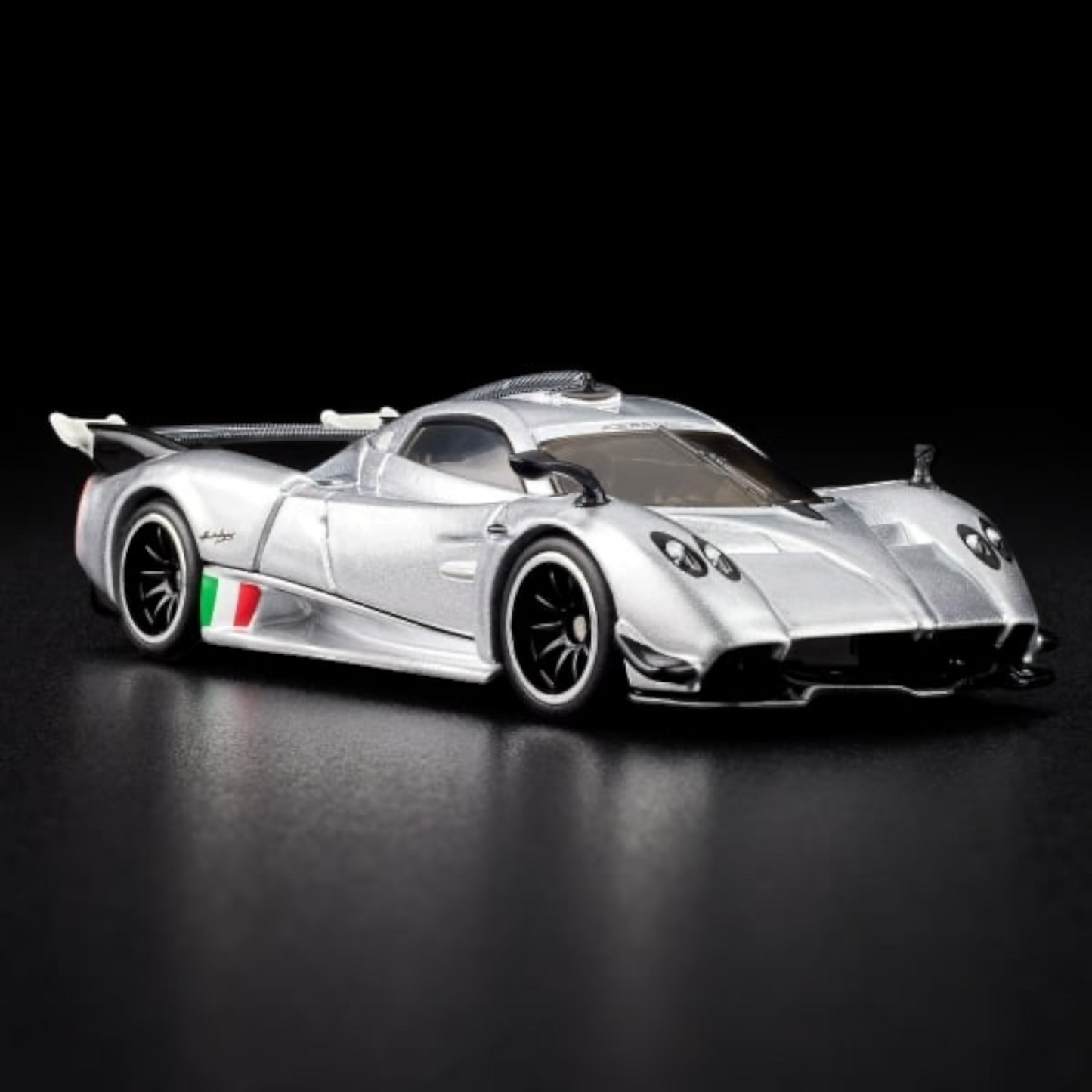 Hot Wheels RLC Exclusive ’21 Pagani Huayra R