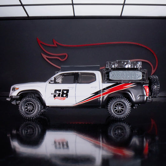 [Pre-Order Advance]: Hot Wheels Elite 64 Mod Shop '17 Toyota Tacoma