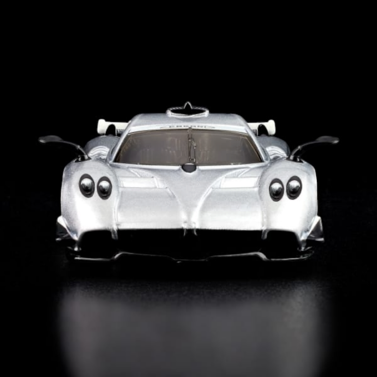 Hot Wheels RLC Exclusive ’21 Pagani Huayra R