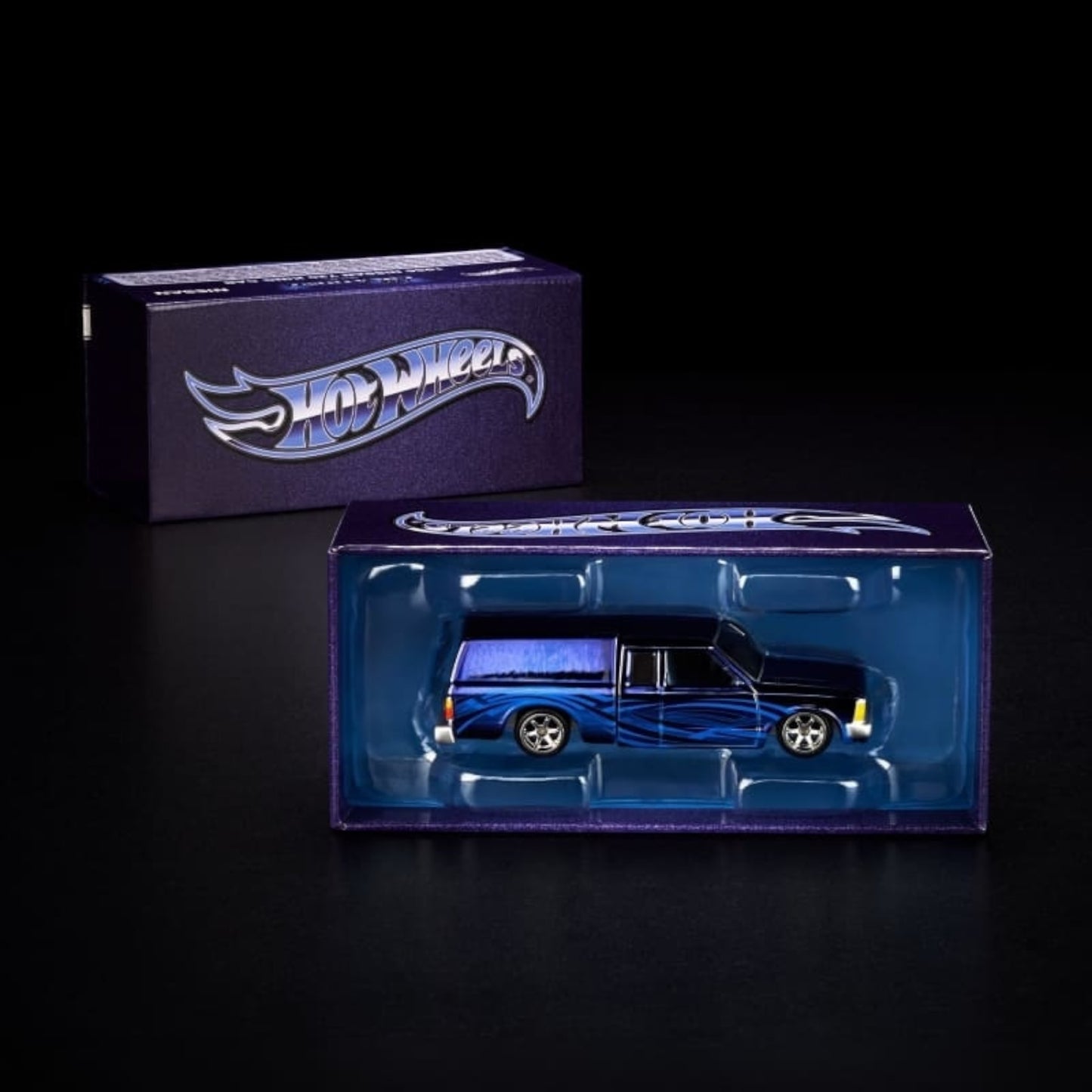 [Pre-Order Advance]: Hot Wheels RLC Exclusive 1986 Nissan 720 King Cab
