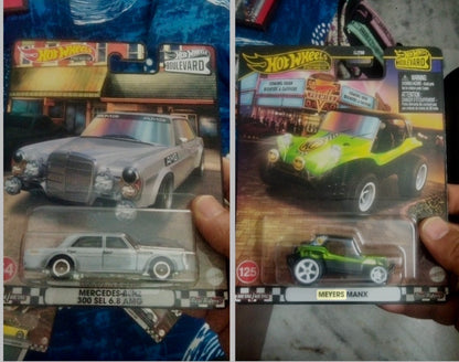 Hot Wheels Premium Mercedes-Benz 300 SEL 6.8 AMG + Hot Wheels Premium Boulevard Meyers Manx