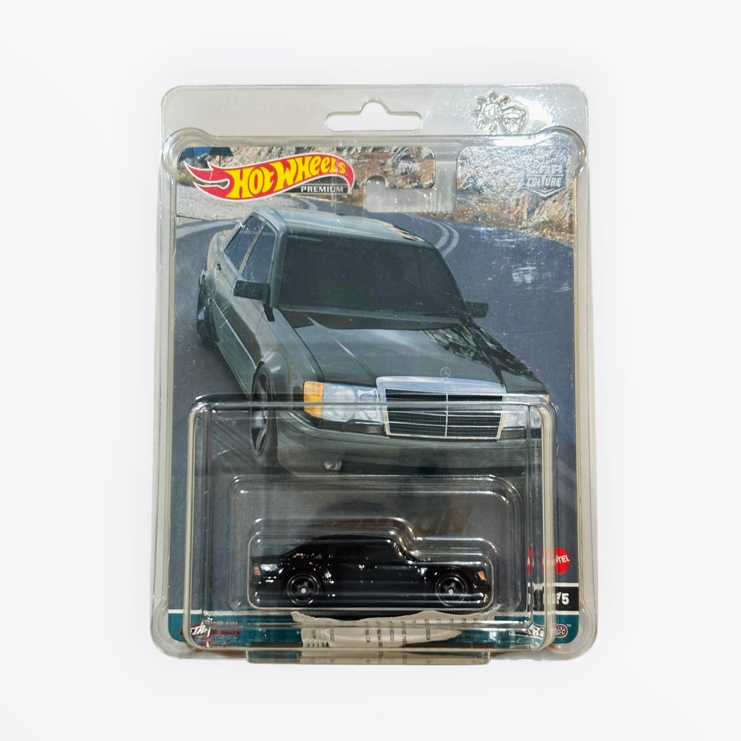 Hot Wheels Premium Mercedes-Benz 500 E Chase