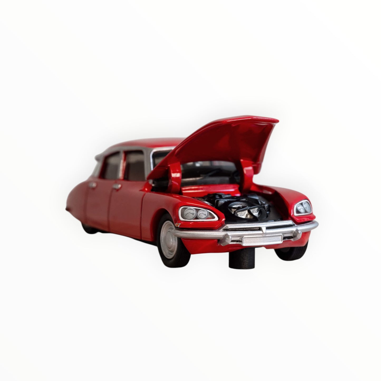 [Pre-Order Advance]: Hot Wheels x MoMA Citroën DS 23 Sedan