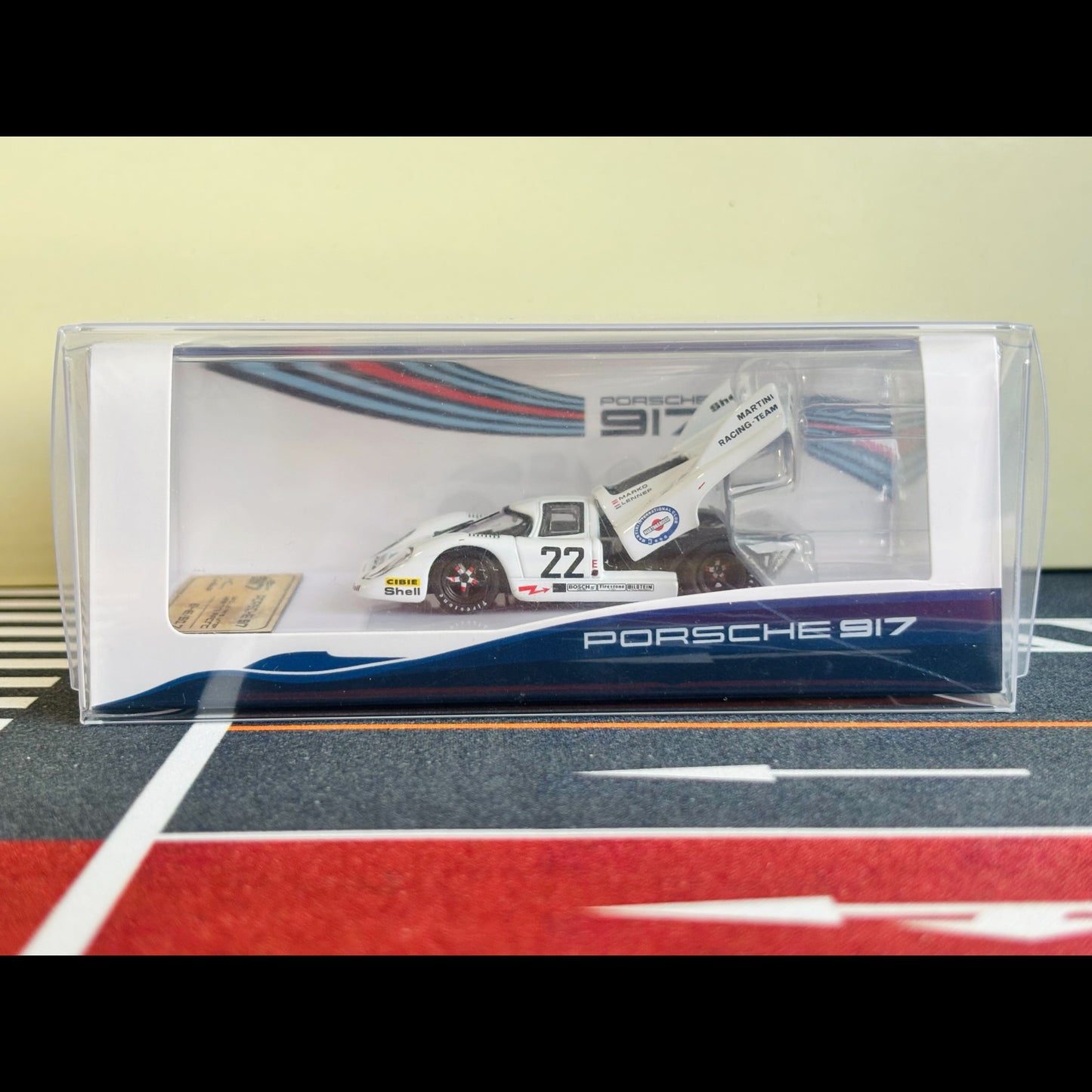 Tarmac Works Porsche 917